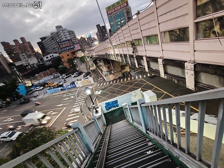 OPPO Reno15 Pro Max 體驗｜2 億畫素主鏡頭加持，實況照片玩法再升級！