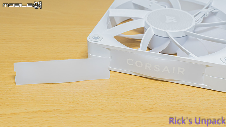 【開箱】泰坦潔白水冷 | CORSAIR iCUE LiNK TITAN 360 RX RGB WHITE