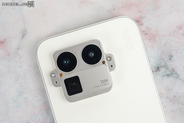 realme GT 8 Pro 體驗｜理光 GR 靈魂上身，全能旗艦闖出新路！