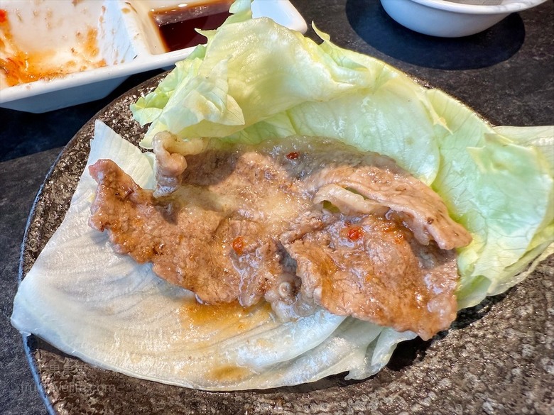 稻田美景燒肉店，套餐肉量十足，泰式沾醬超唰嘴又解膩