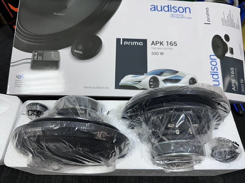 8.5代 Camry Audison APK 165（搭配樺木框）與 APX 6.5開箱＋安裝心得