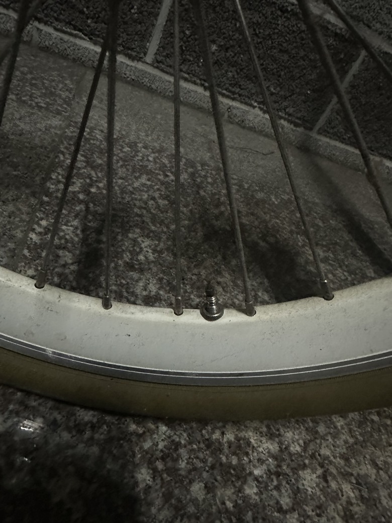 這種特殊輪胎怎麼充氣？