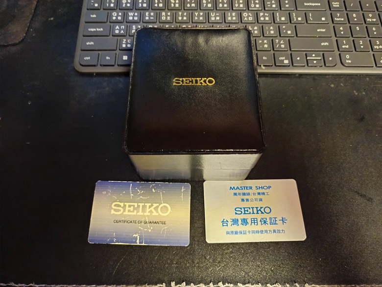 [分享]Seiko 精工 8F35 SBCM023 萬年曆/潛水錶 它今年18歲了