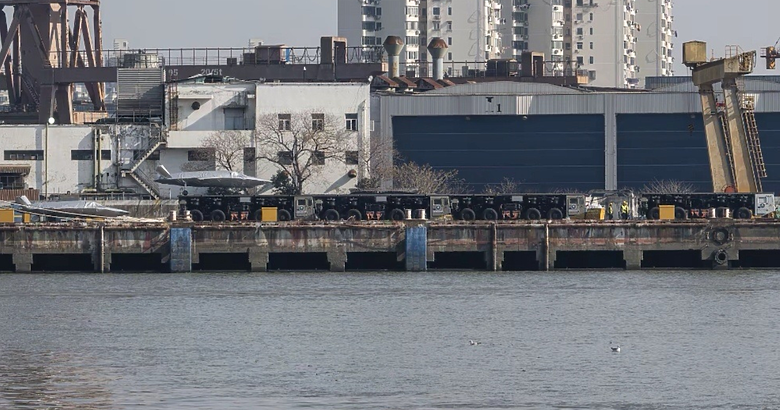 垂直起飛VS車載電彈