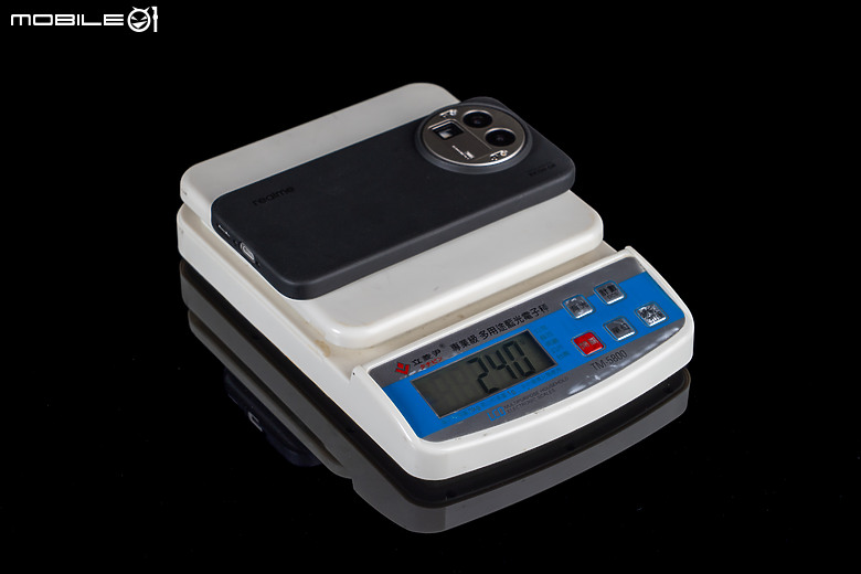 realme GT 8 Pro 體驗｜理光 GR 靈魂上身，全能旗艦闖出新路！