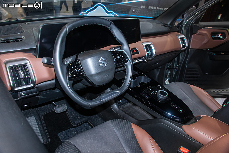 【2026台北車展】Suzuki e Vitara 首發登台，雙車型、115萬元起上市！