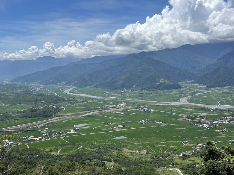 騎 遊 東 竹 小 站 ( 六 十 石 山 ) 之 旅