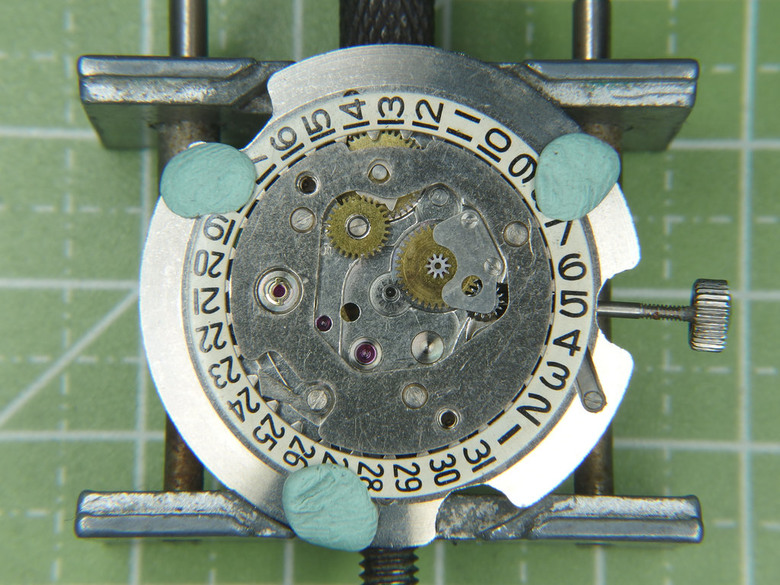 自娛玩修錶 - 原點(之三): 老東方"Calendar Auto Orient" 17 Jewels自動錶 (cal. 670)