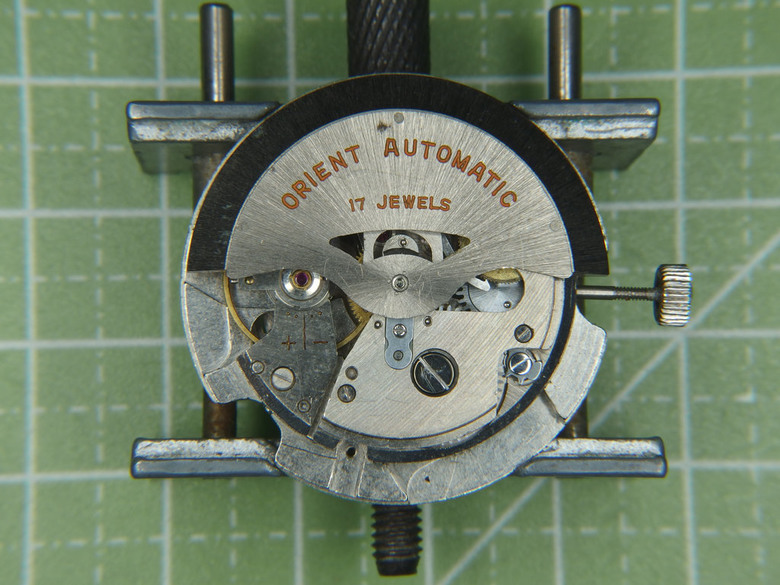 自娛玩修錶 - 原點(之三): 老東方"Calendar Auto Orient" 17 Jewels自動錶 (cal. 670)