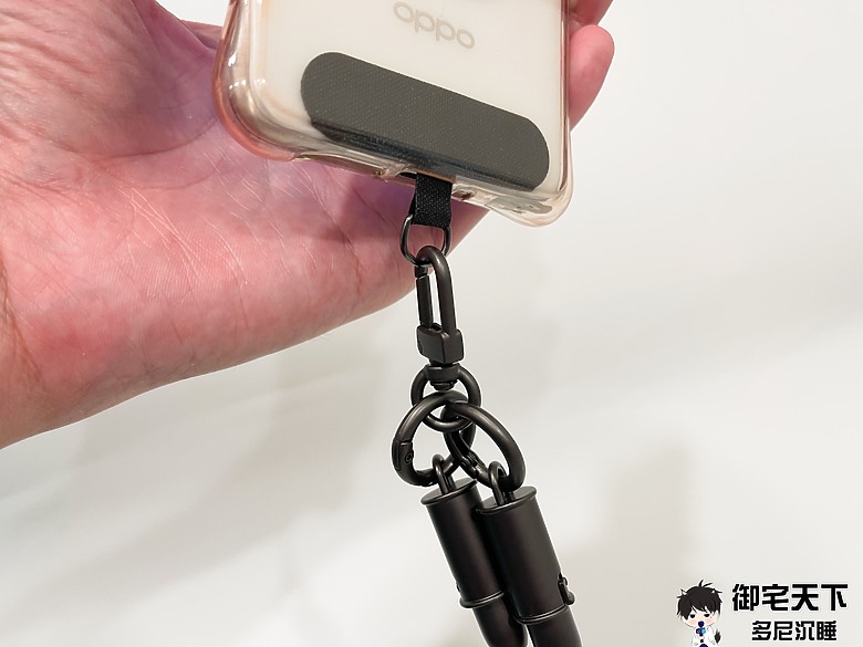開箱｜TOUGHER 編織掛繩急速充電線 - 二合一設計，是手機掛繩也是 USB-C 充電線之作！