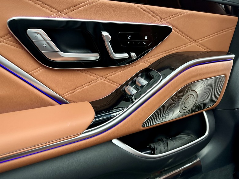 【沒特別追求，但一不小心就摘了雙星｜B180 &rarr; GLB35 ＆ GLA200】