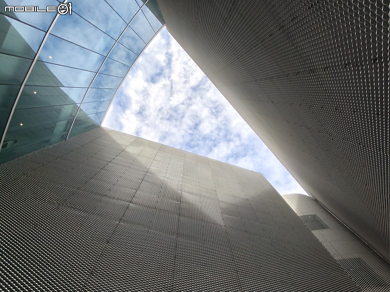 OPPO Reno15 Pro Max 體驗｜2 億畫素主鏡頭加持，實況照片玩法再升級！