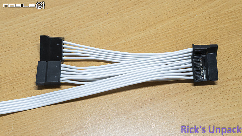 【開箱】白色側出電源 | CORSAIR RM1000x SHIFT WHITE