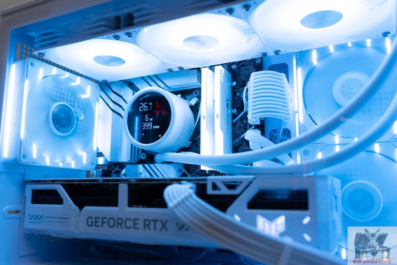 點我看大圖 玩水時間到!! levelplay銳玩 CL360 HUD