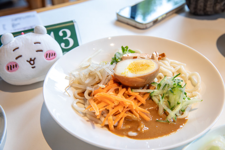 點我看大圖 在春秋交界入座,南投山林裡的食光