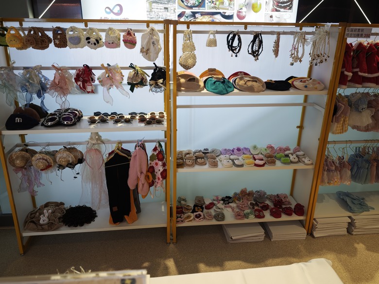 女兒自製帶出生證明的陪伴娃娃@MayBee DIY桃知道快閃店