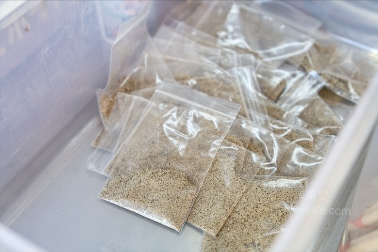 新鮮現烤魚，獨家蔥蒜醬汁、肉質Q嫩、味道鮮甜，外帶內用都好吃