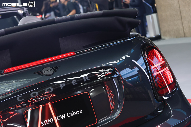 【2026台北車展】MINI John Cooper Works Cabrio正式發表，建議售價235萬元！