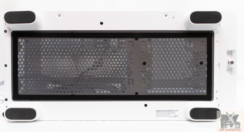 點我看大圖 全曲玻璃,全景感受 darkFlash大飛DS900G