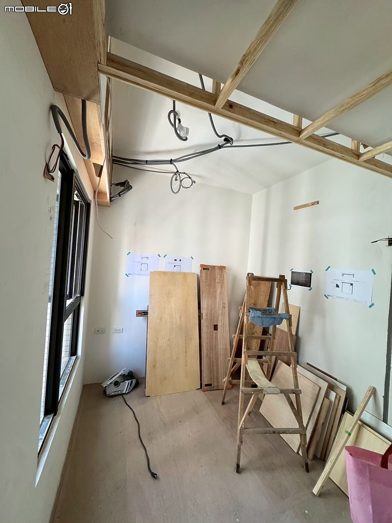 【開箱】客廳小、動線卡、餐桌太遠？分享我們怎麼在新成屋一次改善~一家人的距離還變近了~