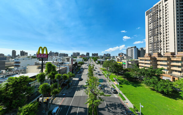 從精品百貨到呼吸建築，「遠雄丰尚」定義14期永續奢華新高度