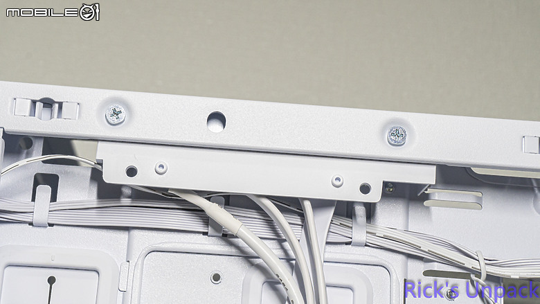 【開箱】與音響絕配的機殼 | LIAN LI LANCOOL 217 INF WHITE