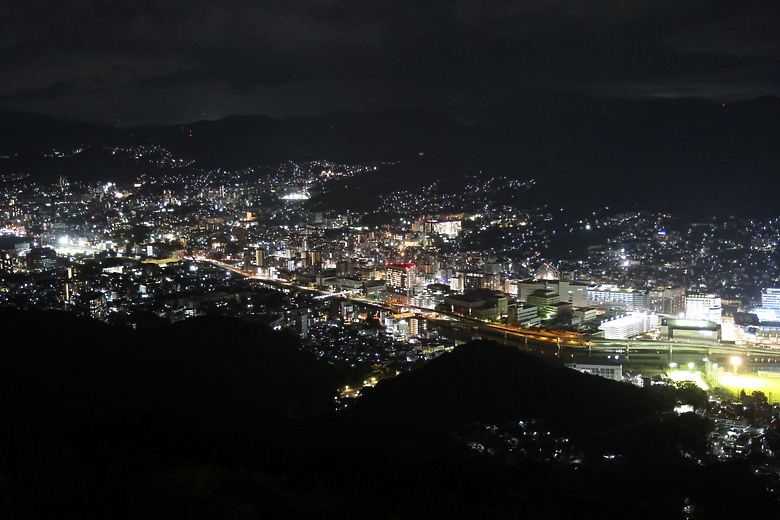 西九州自由行--下集(火車篇:長崎稻佐山夜景/豪斯登堡樂園/福岡市區逛街美食)