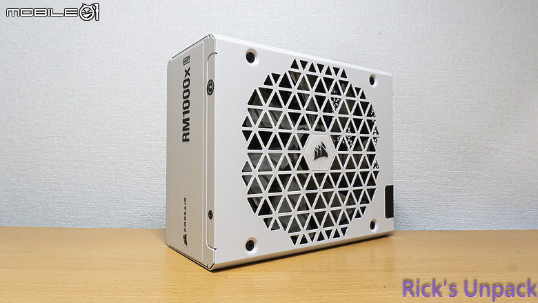 【開箱】白色側出電源 | CORSAIR RM1000x SHIFT WHITE