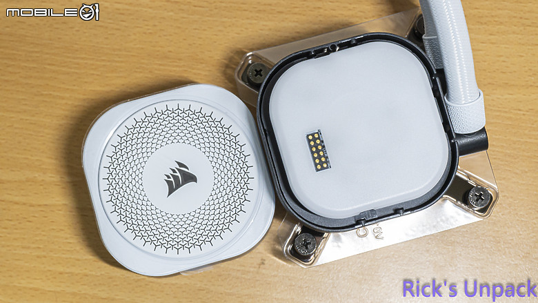 【開箱】泰坦潔白水冷 | CORSAIR iCUE LiNK TITAN 360 RX RGB WHITE