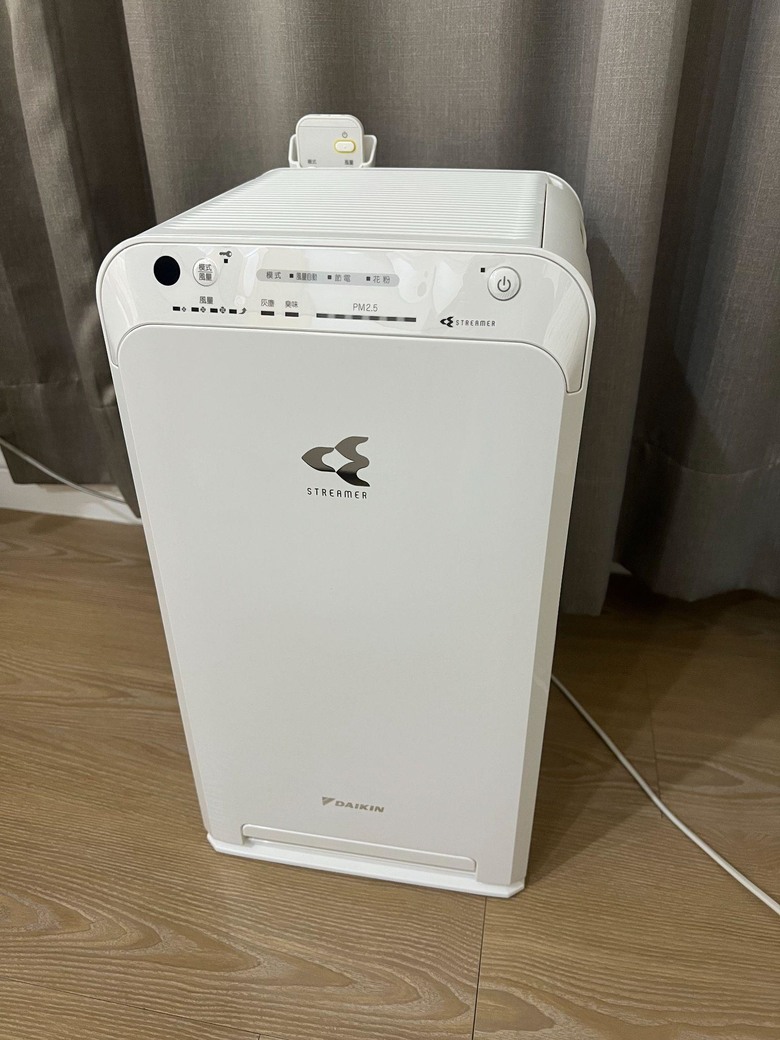 電商那麼多 最近都改在和泰購買東西，至少不用怕假貨！