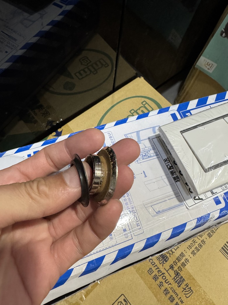 台灣水電工的日常-（終於完工）臉盆龍頭陶瓷軸心更換&陶瓷軸心分解保養+拉桿式落水頭墊片更換！