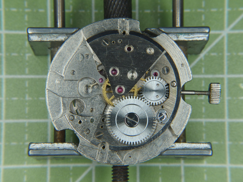 自娛玩修錶 - 原點(之三): 老東方"Calendar Auto Orient" 17 Jewels自動錶 (cal. 670)