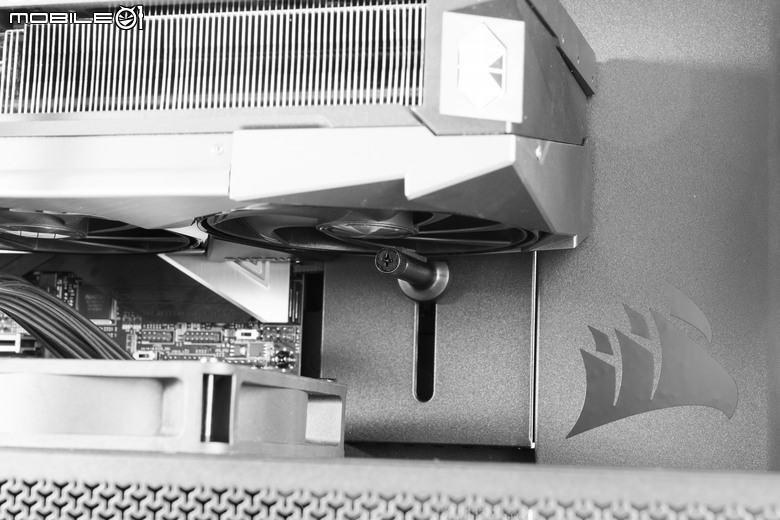 CORSAIR FRAME 5000D RS ARGB 機殼開箱實裝 以高度模組化設計不僅裝機便利 散熱效果也好