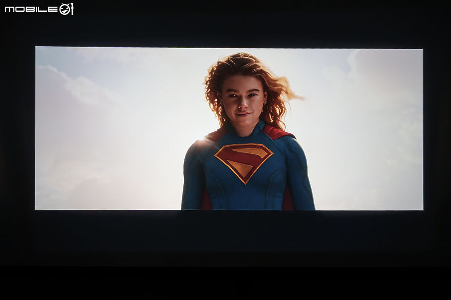 RockTek PJ400 LED 智慧投影機｜挑戰萬元內最完整的智慧投影體驗