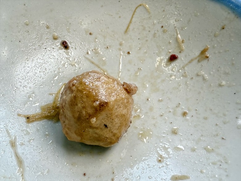 南投薑母鴨推薦，薑母鴨、胡椒全鴨還可以一鍋兩吃，山泉水養殖吳郭魚、現撈泰國蝦，埔里在地美食