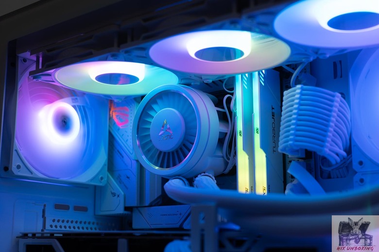 點我看大圖 全曲玻璃,全景感受 darkFlash大飛DS900G