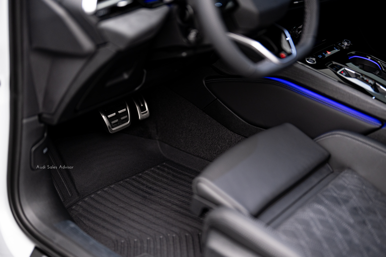 交車分享｜Audi A5 Sedan TFSI 110kW S line｜最好的禮物，最棒的座位