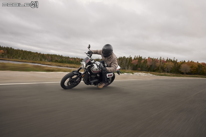 凱旋推出全新 Thruxton、Tracker 400，預計2026年3月上市英國售價約台幣24.5/23.5萬台幣。