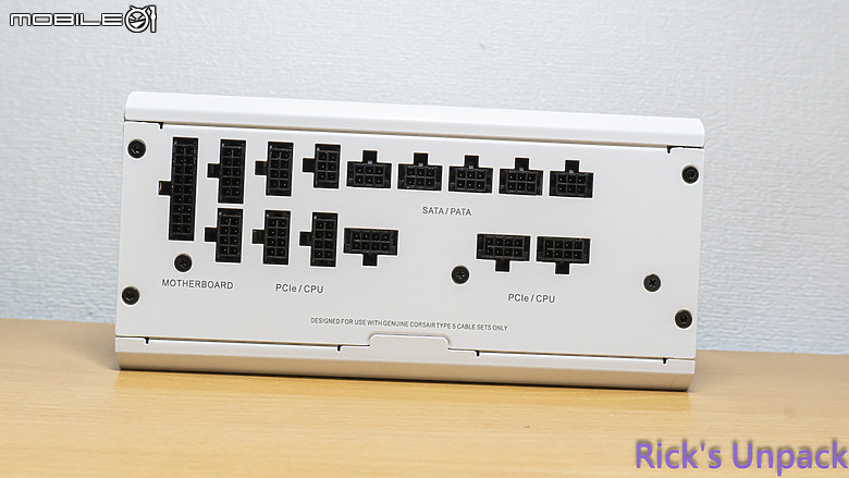 【開箱】白色側出電源 | CORSAIR RM1000x SHIFT WHITE