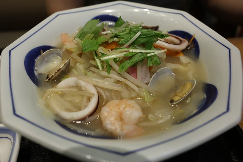 西九州自由行--下集(火車篇:長崎稻佐山夜景/豪斯登堡樂園/福岡市區逛街美食)