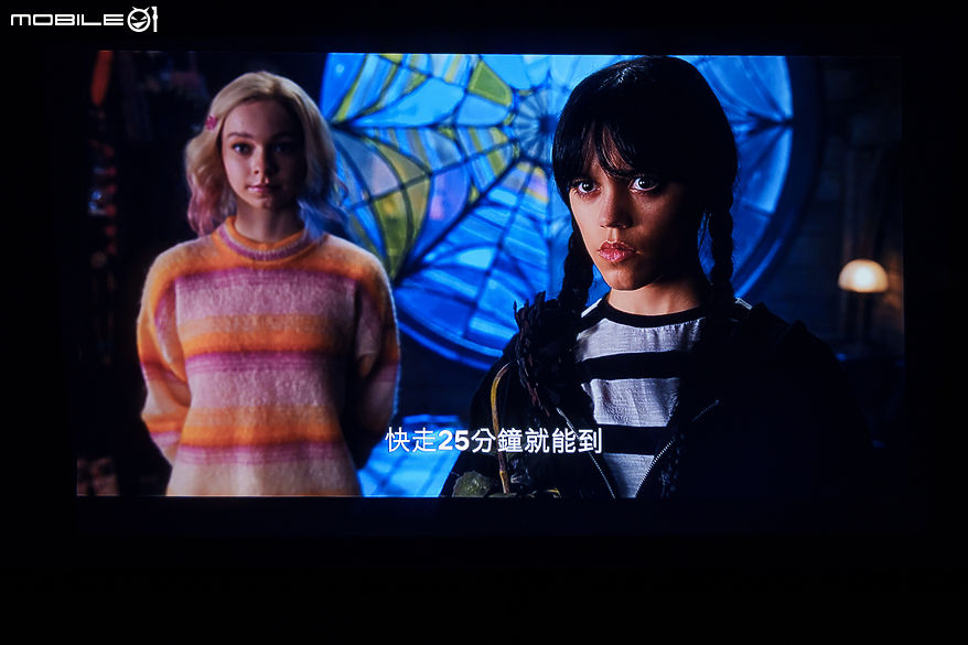 RockTek PJ400 LED 智慧投影機｜挑戰萬元內最完整的智慧投影體驗