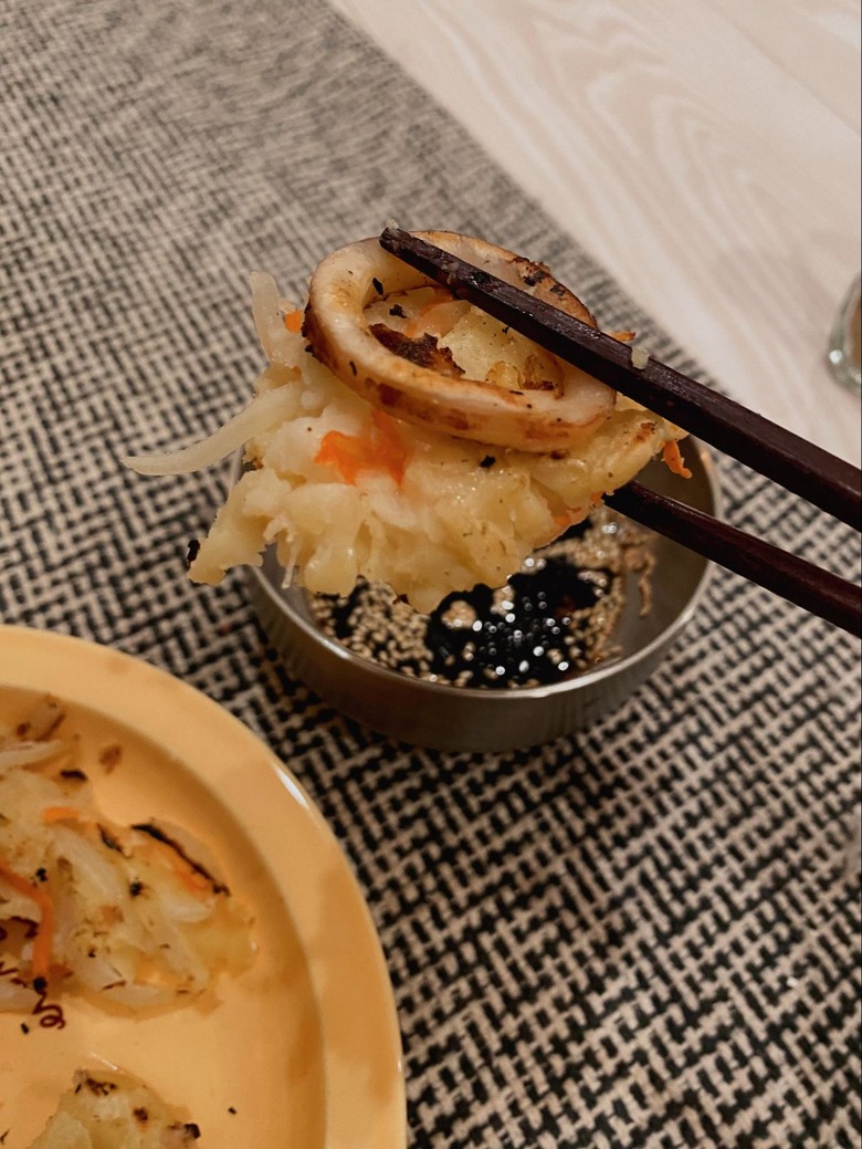 天氣一冷就想吃海鮮，在家用電烤盤試做海鮮煎餅