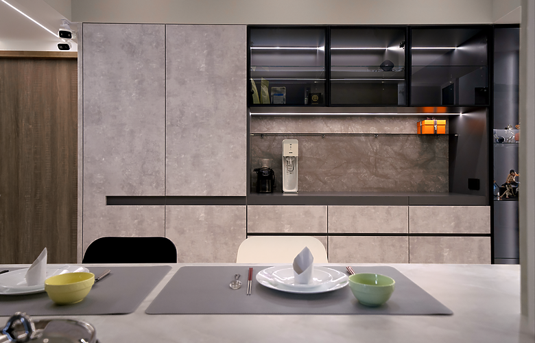 【開箱】客廳小、動線卡、餐桌太遠？分享我們怎麼在新成屋一次改善~一家人的距離還變近了~