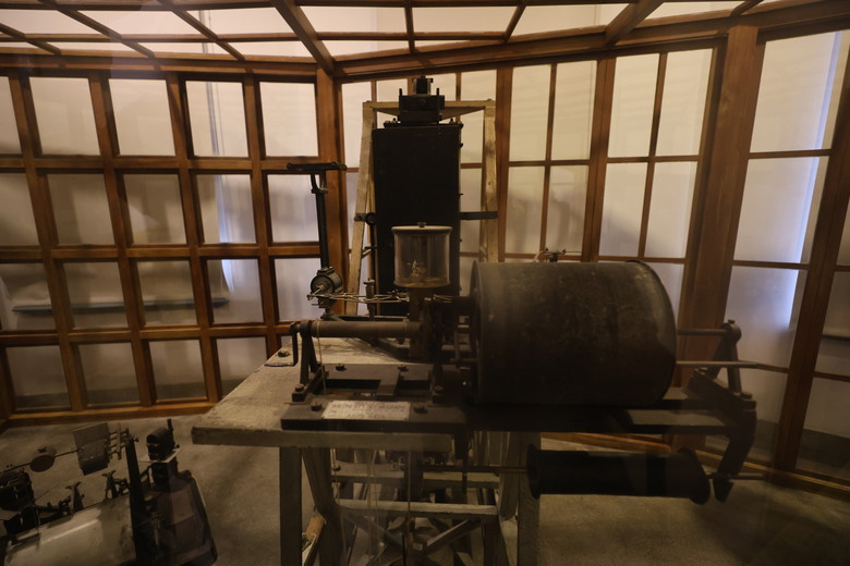 帶著R8的旅行 鷲嶺食肆 原台南測候所 吳園藝文中心 臺南知事官邸 億載金城