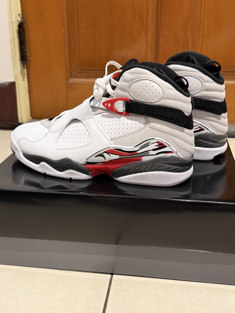 Air Jordan 8 bugs bunny 2025 開箱