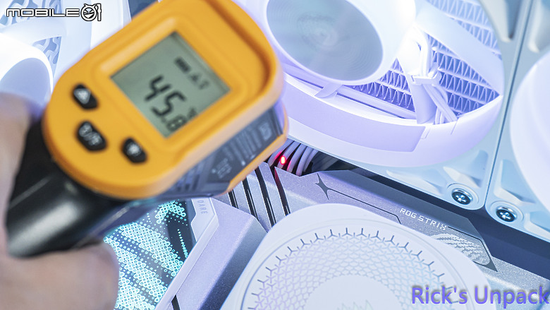 【開箱】白色側出電源 | CORSAIR RM1000x SHIFT WHITE