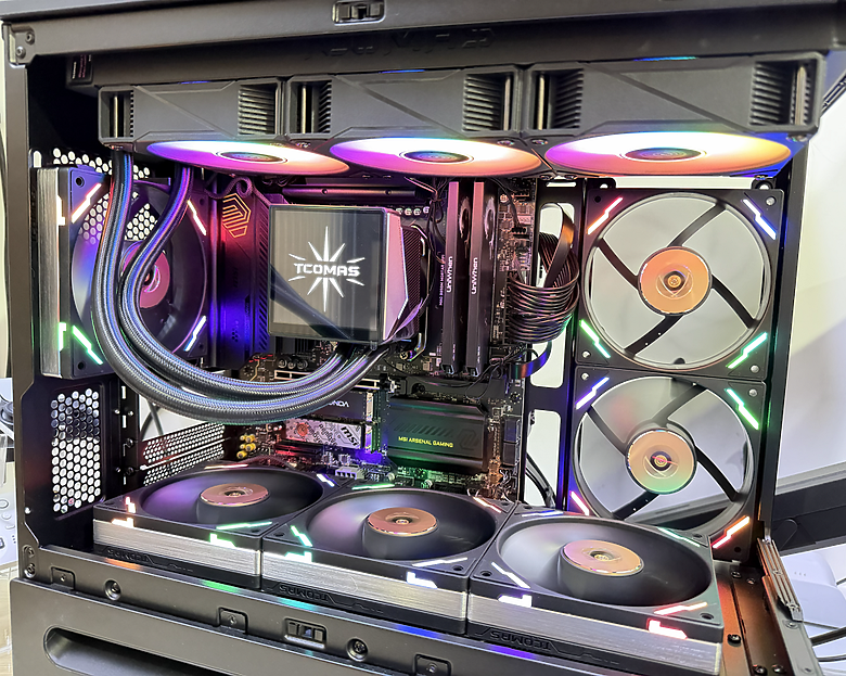 TCOMAS 鈦坦科技 FC700PRO 平價高轉速強風壓拼接扇