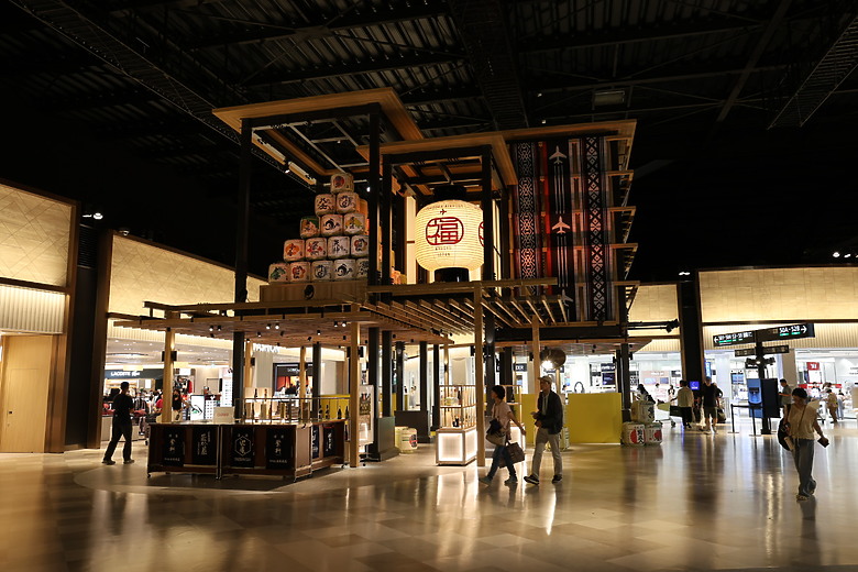 西九州自由行--下集(火車篇:長崎稻佐山夜景/豪斯登堡樂園/福岡市區逛街美食)