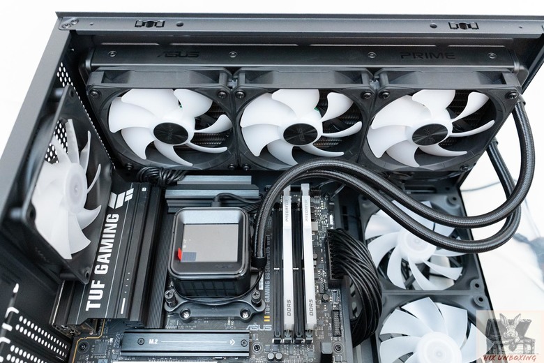 點我看大圖 MATX背插海景房 COUGAR FV150 MINI