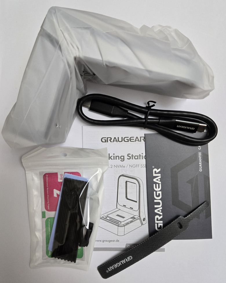 【開箱簡測】GRAUGEAR USB3.2 20Gbps Type C M.2 NVMe/NGFF 美型外接盒(Dock Station) 效能簡測 (圖多)
